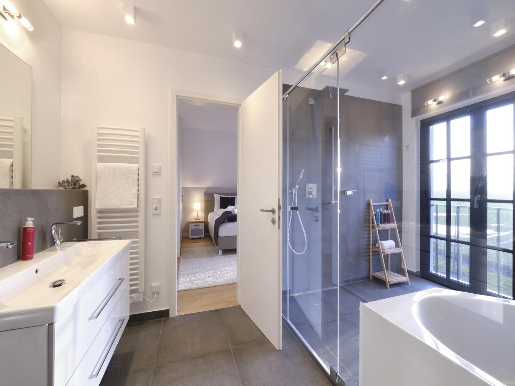 Reetland Am Meer - Luxusplus Reetdachvilla Mit 4 Schlafzimmern, Aussensauna, Loungebereich Und Kamin G07 Dranske Luaran gambar